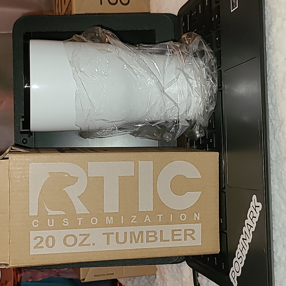 RTIC NIB White Tumbler - Picture 1 of 2